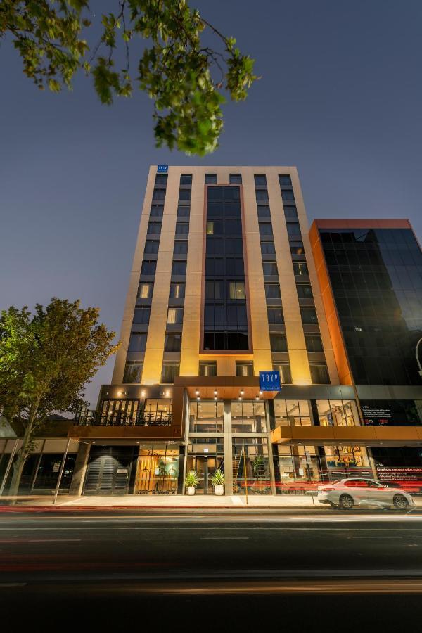 Tryp By Wyndham Pulteney Street Adelaide Exterior photo